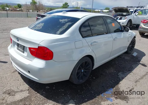 2011 BMW 328I xDrive z USA, uszkodzony, nr VIN WBAPK7C5XBF085533